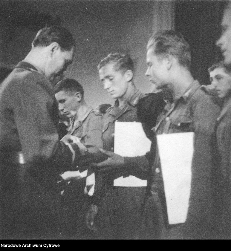 image.from.unit.number "Zlot przodowników pracy Służby Polsce w Warszawie"