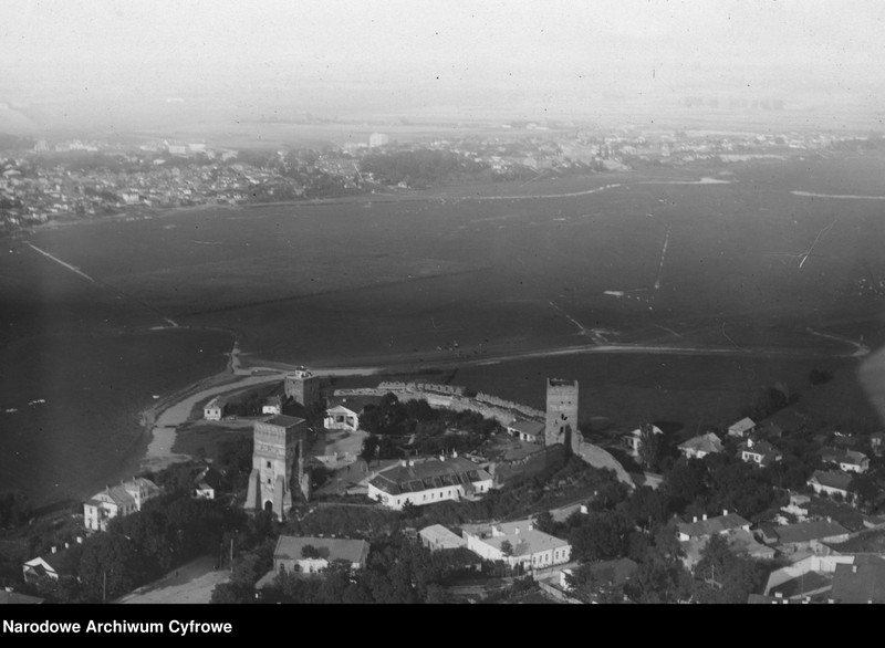 Obraz 1 z jednostki "Łuck. Panorama ruin zamku"