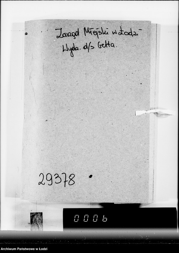 Obraz 4 z jednostki "Betr.Korrespondenz Buchhaltung mit dem Ä[ltesten] d[er] J[uden] Nr.801-1200"