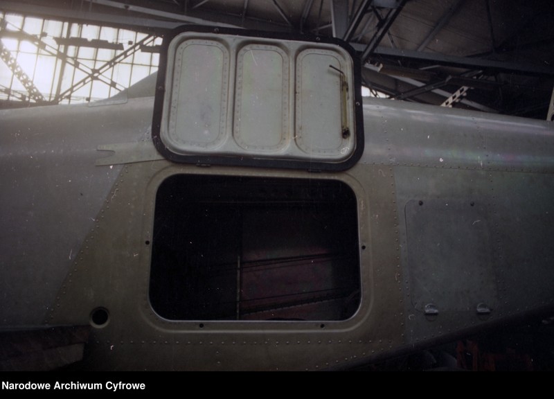 image.from.unit.number "Wytwórnia Sprzętu Komunikacyjnego nr 4 "Okęcie" (PZL-Okęcie) w Warszawie"