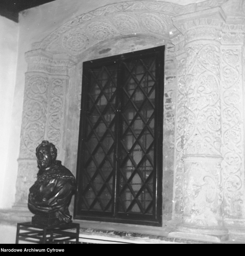 image.from.unit.number "Muzeum Ziemi Zamojskiej"
