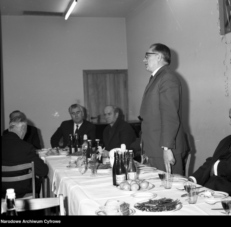 image.from.unit.number "Spotkanie sylwestrowe Warszawskiego Komitetu Zjednoczonego Stronnictwa Ludowego w Warszawie"