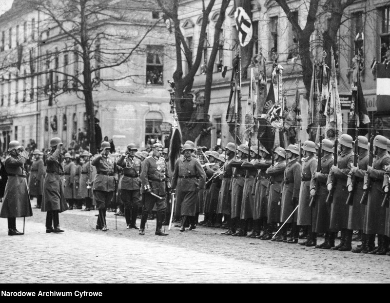 image.from.unit.number "Uroczyste posiedzenie Reichstagu w kościele garnizonowym w Poczdamie"