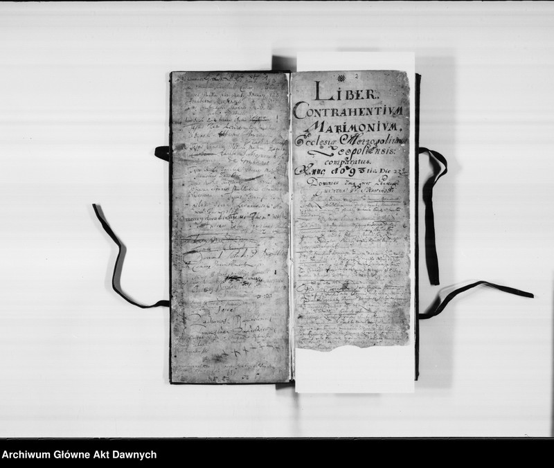 image.from.unit.number "Parafia: Lwów, Bazylika Metropolitalna. Dekanat: Lwów. Księga metrykalna ślubów 1693-1704 i zapowiedzi 1693-1703."