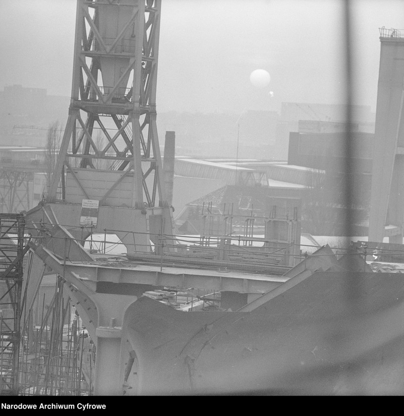 image.from.unit.number "Stocznia Szczecińska im. Adolfa Warskiego"