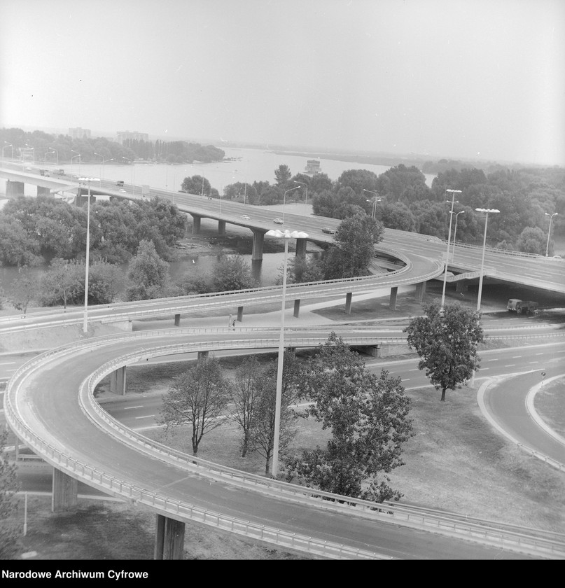 image.from.unit.number "Trasa Łazienkowska w Warszawie"