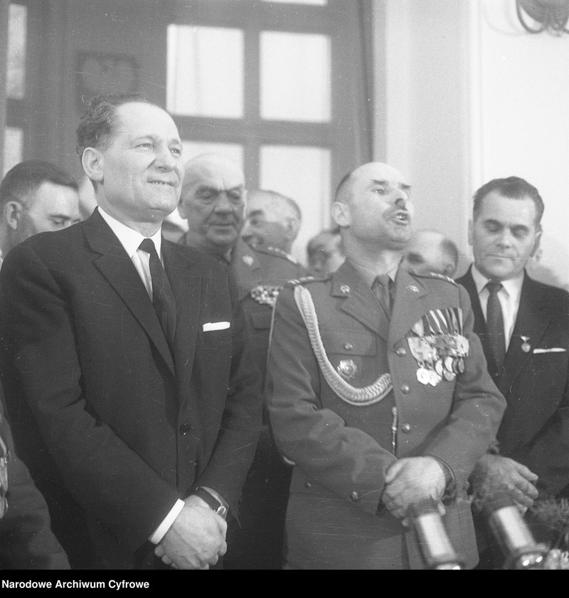 image.from.unit.number "Spotkanie kombatantów II wojny światowej - uczestników szturmu na Berlin - z kierownictwem Ministerstwa Obrony Narodowej w redakcji "Żołnierza Wolności" oraz w siedzibie Związku Bojowników o Wolność i Demokrację w Warszawie "