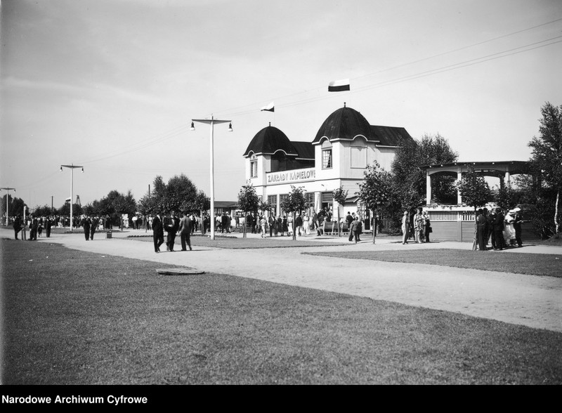 Obraz 13 z kolekcji "Gdynia lat 30. XX wieku na fotografiach Henryka Poddębskiego111"