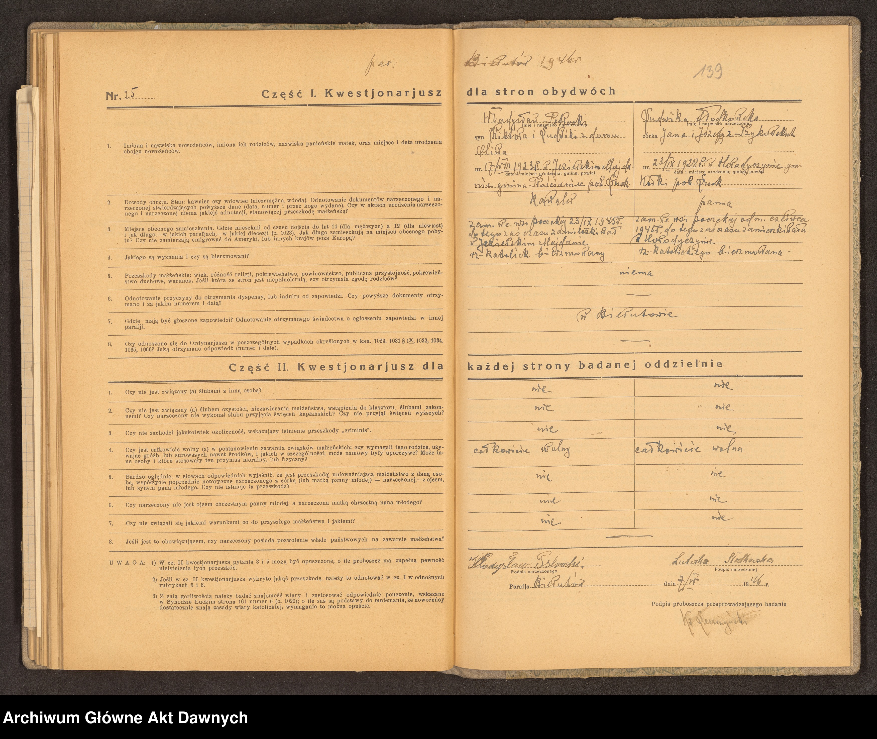 Skan z jednostki: Parafia: Warkowicze. Dekanat: Dubno. Księga egzaminów przedślubnych złożonych w parafii.