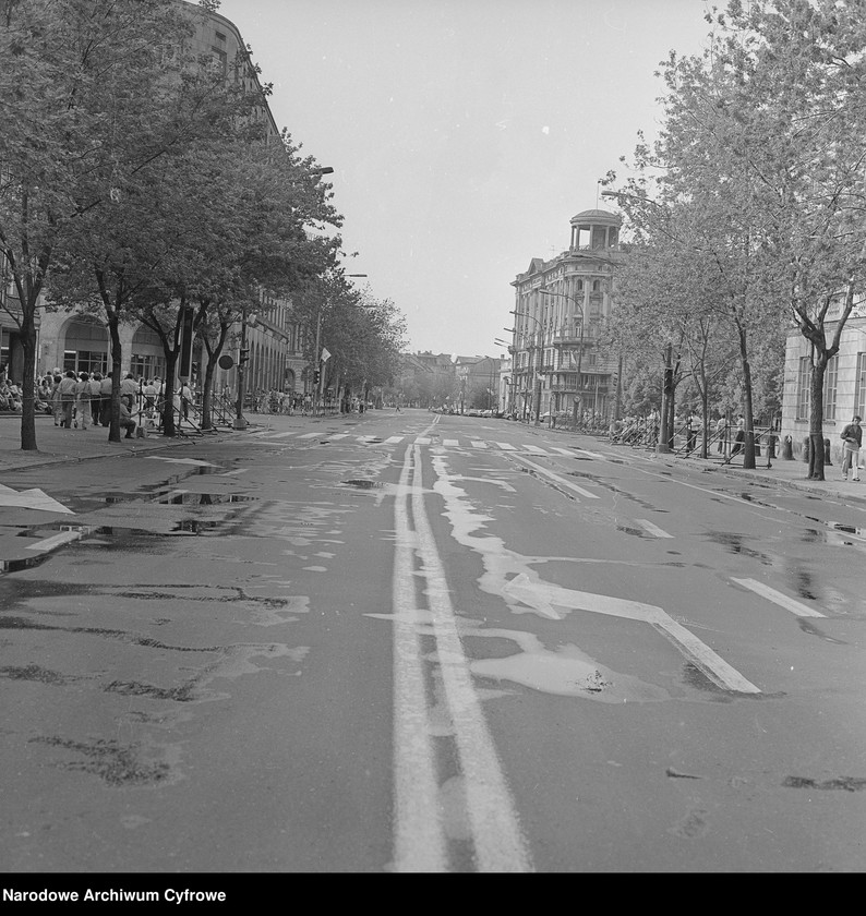 Obraz 3 z jednostki "Warszawa podczas I pielgrzymki papieża Jana Pawła II do Polski"