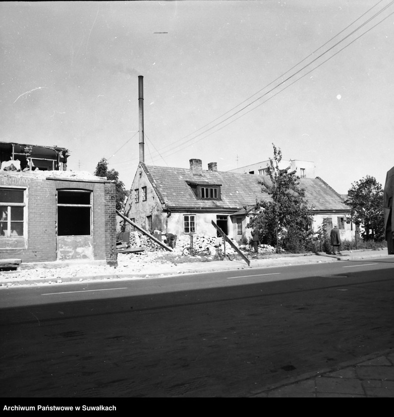 image.from.unit.number "Stare budownictwo w Suwałkach."