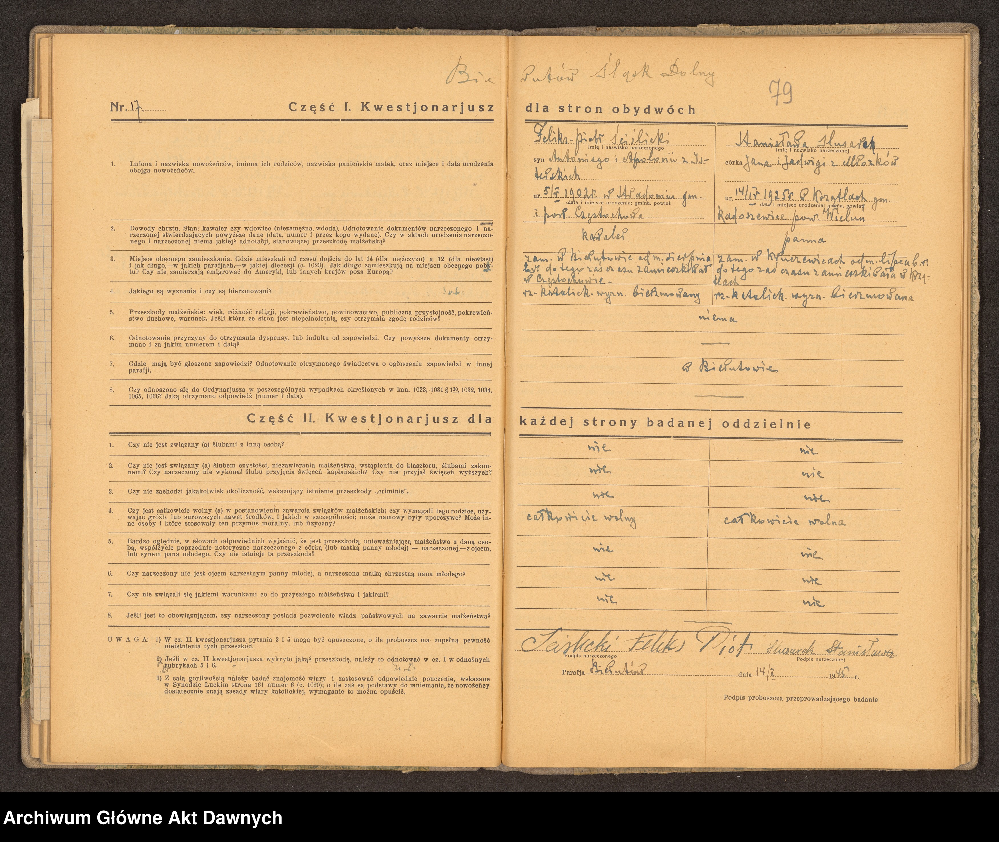 Skan z jednostki: Parafia: Warkowicze. Dekanat: Dubno. Księga egzaminów przedślubnych złożonych w parafii.