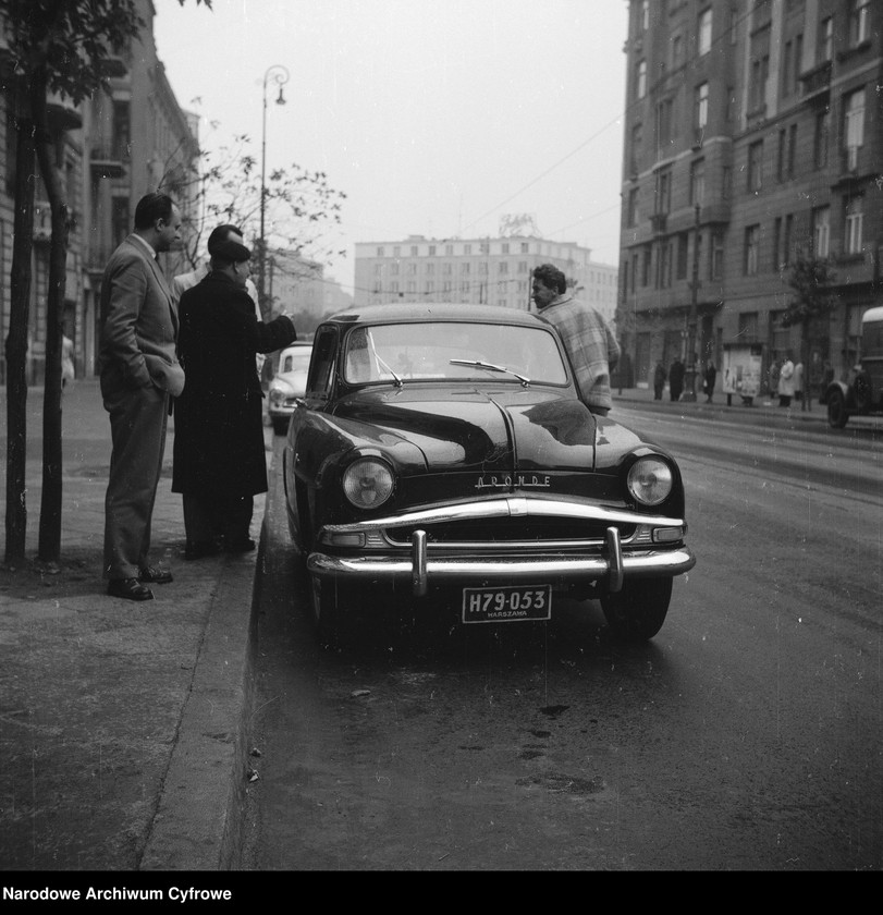 Obraz 3 z jednostki "Samochód Simca Aronde"