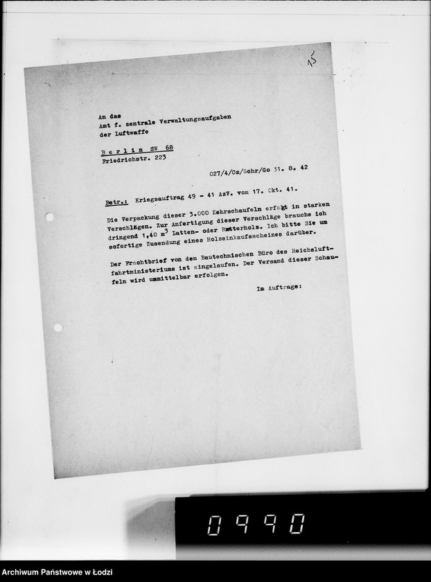 Obraz 20 z jednostki "Amt für zentrale Vewaltungsaufgaben der Luftwaffe Kriegsauftrag 49/41 A.z.V.3000 Kehrschaufeln"