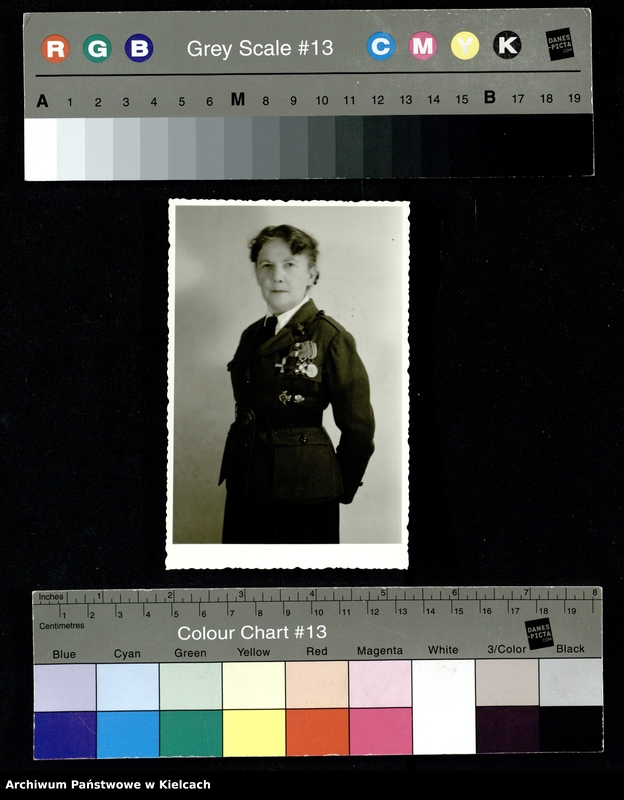 Obraz 1 z jednostki "Stanisława Olędzka-Daszewska-w latach 1915-1918 komendantka oddziału Żeńskiego P.O.W., 1920-1921-członek Sekcji Propagandy i Opieki nad Żołnierzami, komendantka Hufców Szkolnych Przysposobienia Wojskowego Kobiet 1923-1938, żołnierz Armii Krajowej"