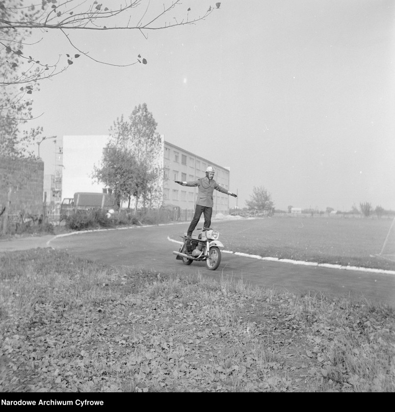 image.from.unit.number "Szkoła Ruchu Drogowego im. Franciszka Zubrzyckiego w Piasecznie"