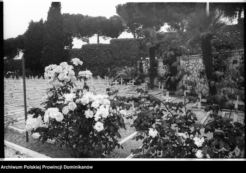 image.from.unit.number "Włochy. Polskie cmentarze wojenne w Casamassima i Loreto"