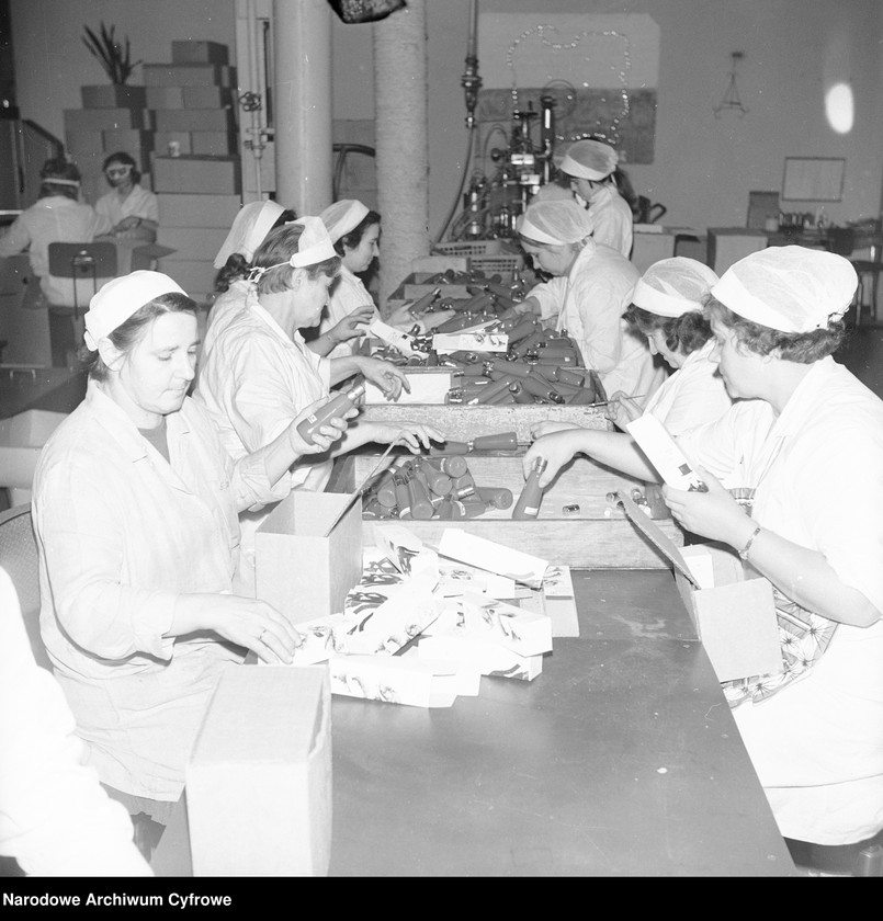 image.from.unit.number "Fabryka kosmetyków i chemii gospodarczej "Pollena-Uroda""