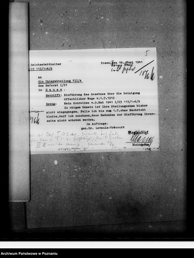 Obraz 9 z jednostki "Einführung des Gesetzes über die Reinigung öffentlicher Wege"