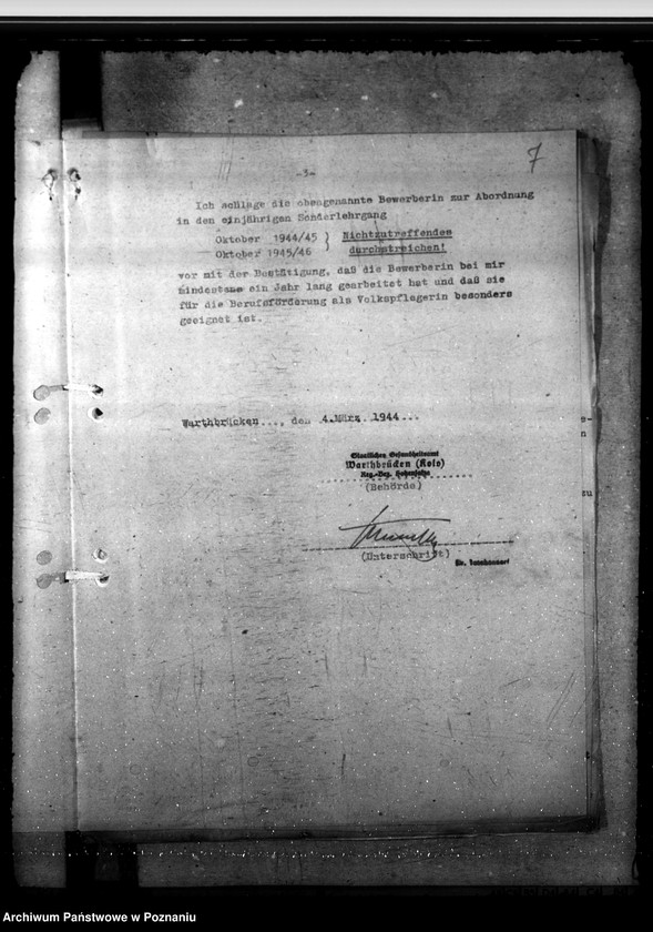 Obraz 11 z jednostki "III. Vollehrgang zur Ausbildung von Volkspflegerinnen - Beginn 17.10.1944"