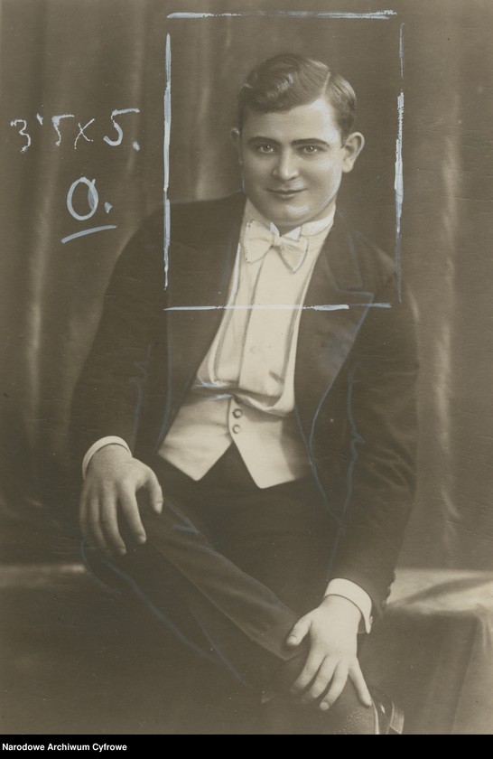 image.from.collection.number "Pianiści/stki międzywojnia portrety111"
