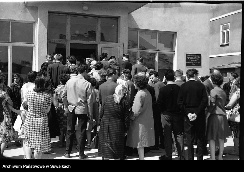 image.from.unit.number "Uroczyste otwarcie Powiatowej i Miejskiej Biblioteki Publicznej imienia Marii Konopnickiej w Suwałkach."