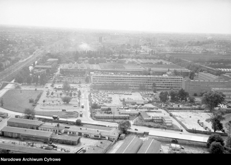 image.from.unit.number "Zakłady Mechaniczne „Ursus” w Ursusie koło Warszawy (obecnie Warszawa - Ursus)"