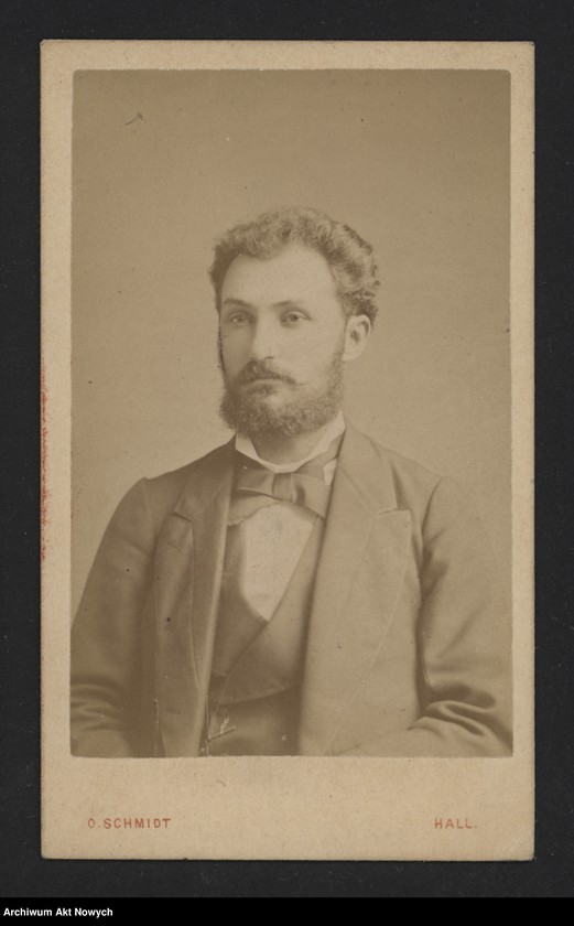 image.from.unit.number "Krewni, przyjaciele i znajomi H. Paderewskiej i jej rodziny. Fotografie z dedykacjami, t.III; brak s.15,22,37,39"