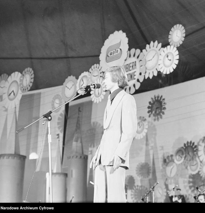 image.from.unit.number "XII Krajowy Festiwal Piosenki Polskiej w Opolu"