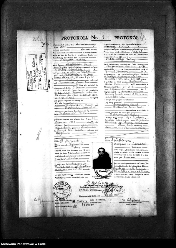 Obraz 12 z jednostki "[Protokoły stwierdzające na podstawie zeznań 2 świadków personalia i tożsamość osób ubiegających się o kartę tożsamości]"