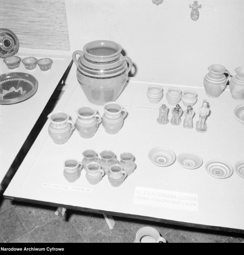 Obraz z jednostki "Wystawa ceramiki"