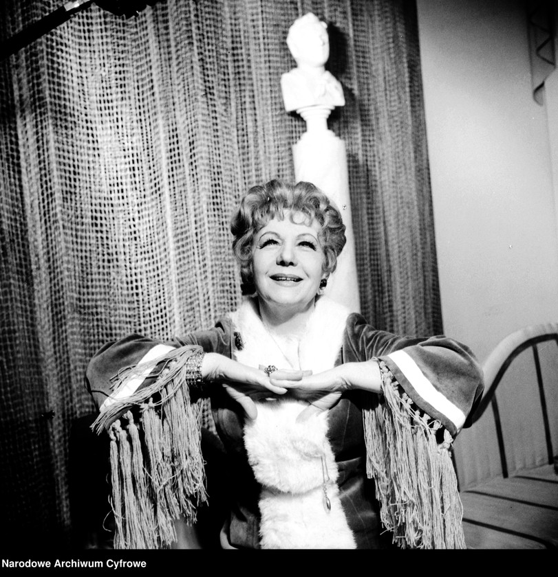 Obraz 3 z jednostki "Warszawa. Teatr Ludowy - sztuka "Żołnierz i bohater""