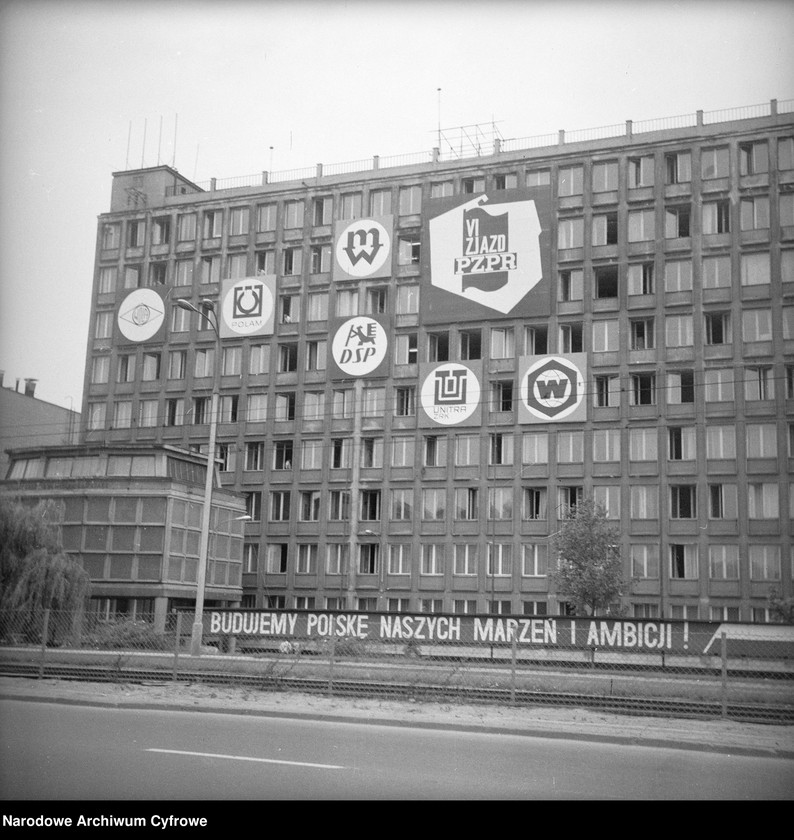 image.from.unit.number "Dekoracje na VI Zjazd PZPR w Warszawie"