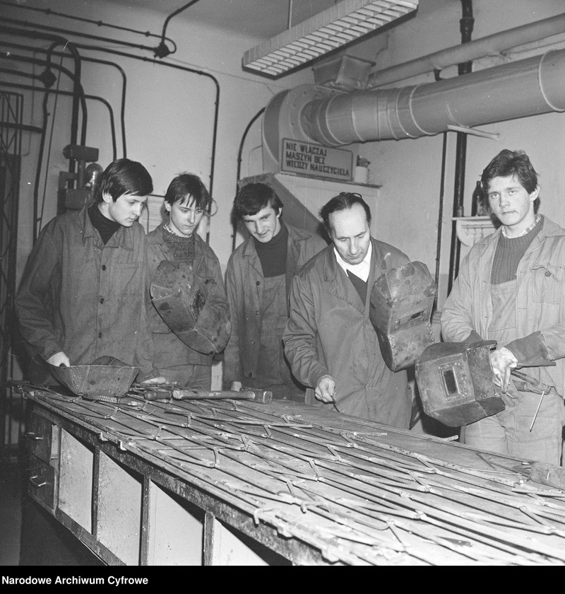 Obraz 19 z jednostki "Zespół Szkół Budowlanych nr 2 im. Bohdana Pniewskiego w Warszawie przy ul. Młynarskiej 45"