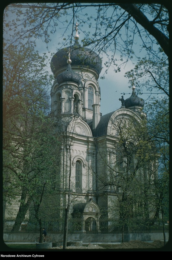image.from.unit.number "Widoki Warszawy na trasie: Powiśle - Hoża - Nowy Świat - Stadion X-lecia - Praga Północ - trasa W-Z - Krakowskie Przedmieście - Nowy Świat - Aleje Jerozolimskie - Marszałkowska"