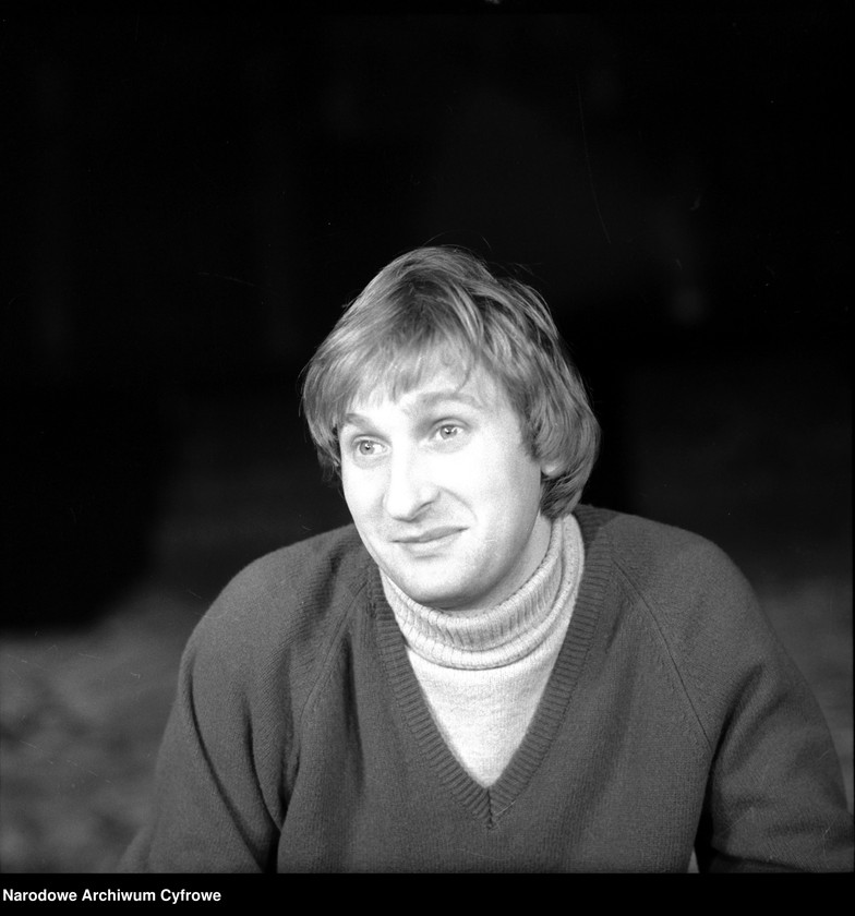 image.from.unit.number "Andrzej Baranowski"