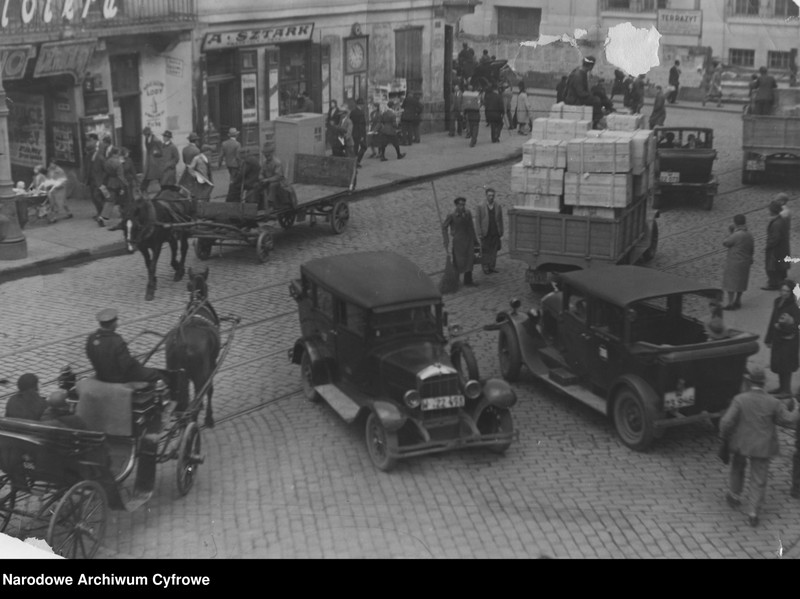 image.from.unit.number "Ulica Leszno w Warszawie"