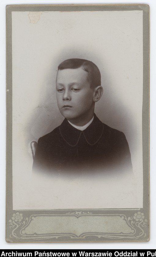 Obraz 65 z kolekcji "Chłopcy w niebieskich mundurkach... - uczniowie pułtuskiego Gimnazjum z okresu I wojny światowej"