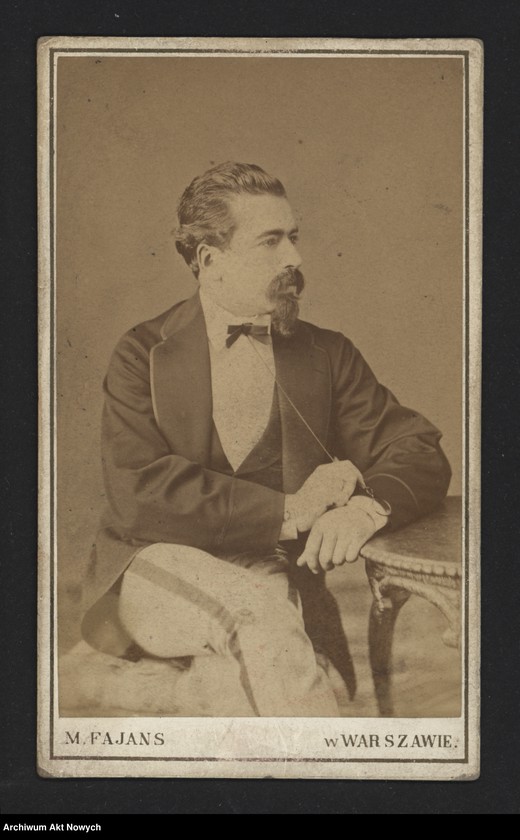 image.from.unit.number "Krewni, przyjaciele i znajomi H. Paderewskiej i jej rodziny. Fotografie z dedykacjami, t.III; brak s.15,22,37,39"