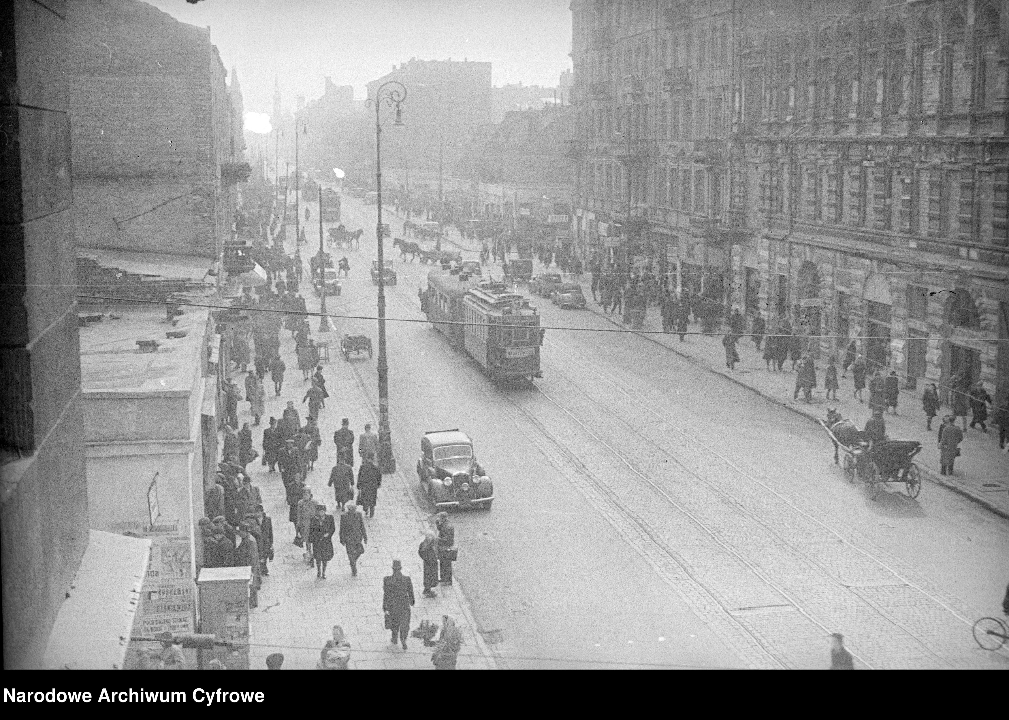 Skan z jednostki: Ulica Marszałkowska w Warszawie