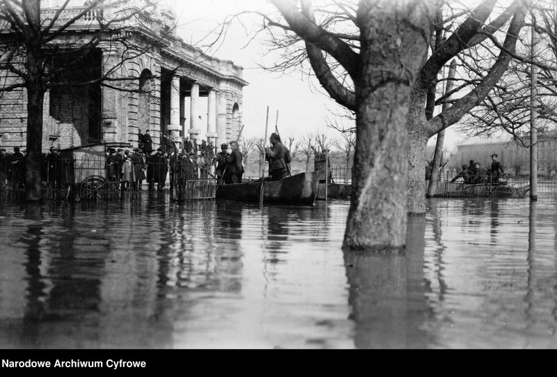 image.from.unit.number "Powódź w Wilnie"