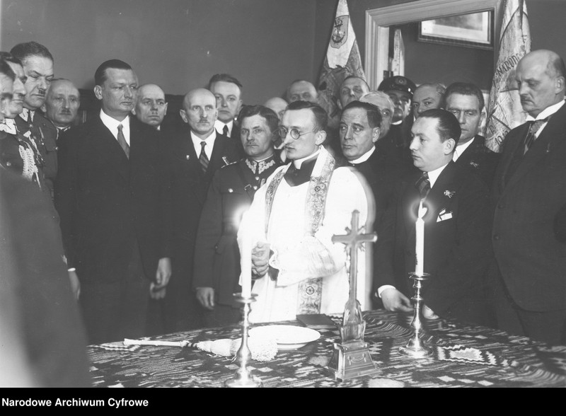 image.from.unit.number "Uroczystość poświęcenia nowych lokali Zarządu Głównego Związku Weteranów Powstań Narodowych 1914/1919 w Poznaniu"