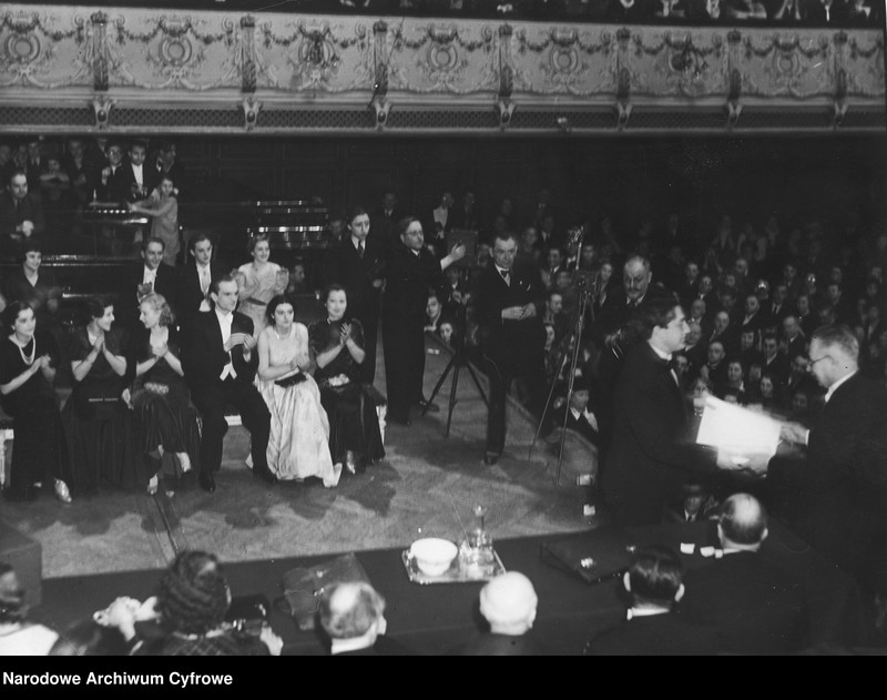 image.from.unit.number "III Międzynarodowy Konkurs Pianistyczny im. Fryderyka Chopina w Warszawie"