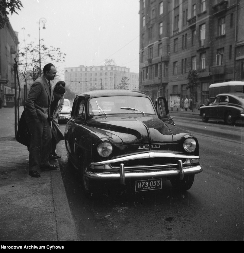 Obraz 1 z jednostki "Samochód Simca Aronde"