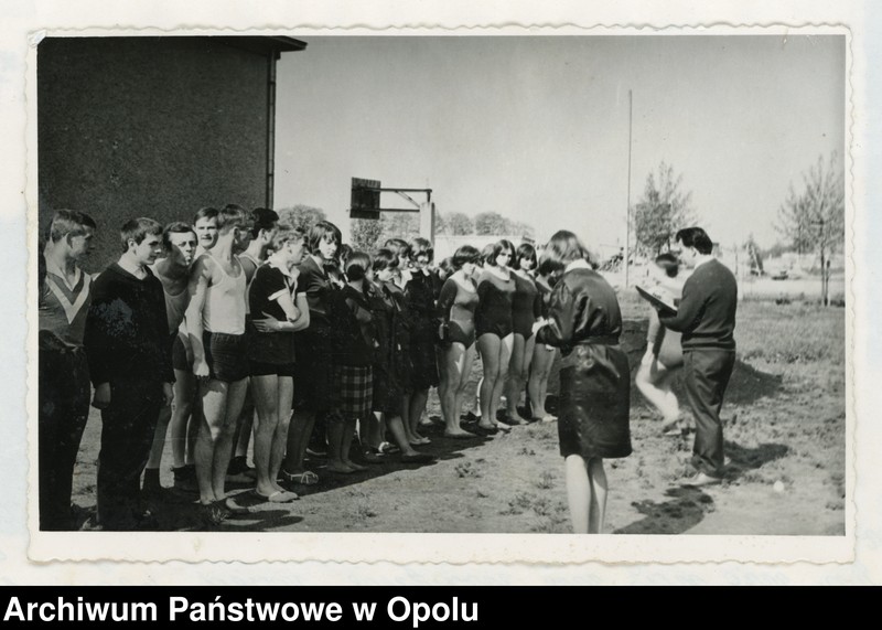 Obraz 6 z kolekcji "Kroniki Liceum Pedagogicznego w Kluczborku111"