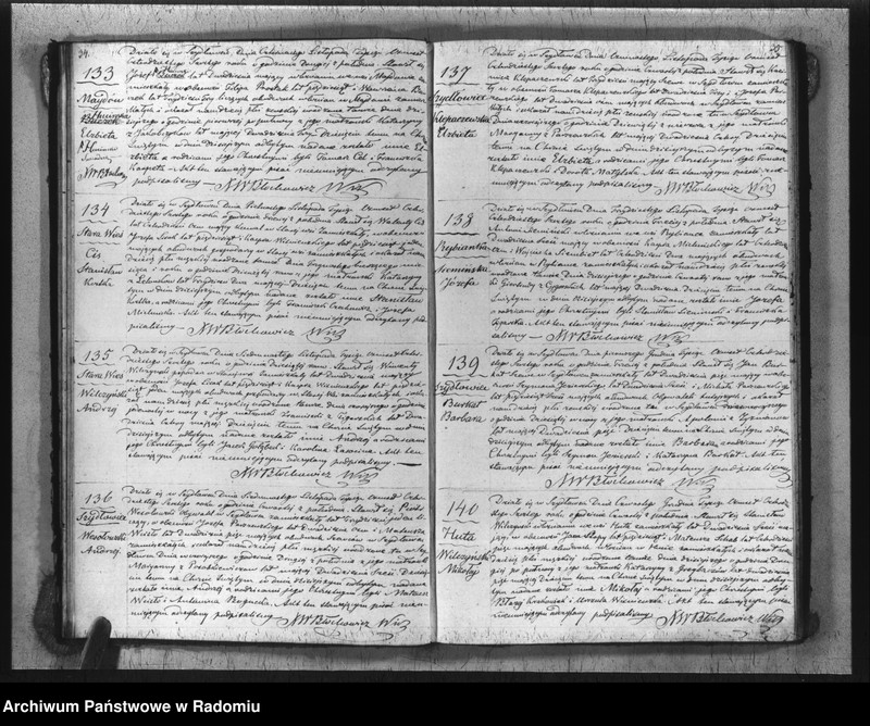 image.from.unit.number "Księga aktów cywilno religijnych urodzonych, zaślubionych i zmarłych kościoła parafialnego szydłowieckiego na rok 1846"