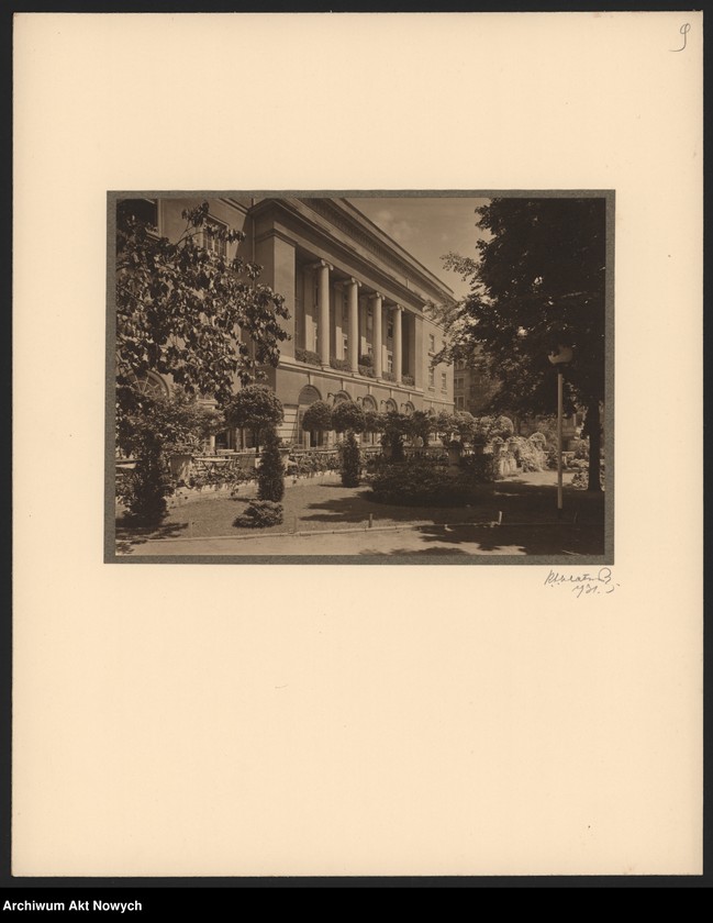 image.from.unit.number "Park Wilsona w Poznaniu (Album fotografii ofiarowany Paderewskiemu przez stołeczne miasto Poznań; w futerale)"