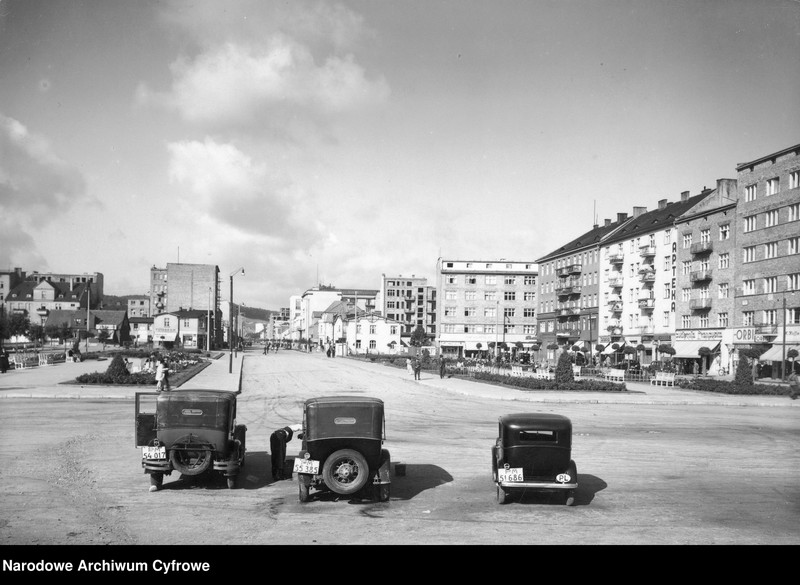 Obraz 10 z kolekcji "Gdynia lat 30. XX wieku na fotografiach Henryka Poddębskiego111"