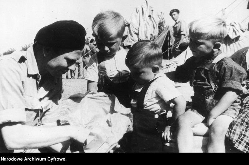 image.from.unit.number "2 Warszawska Dywizja Pancerna"