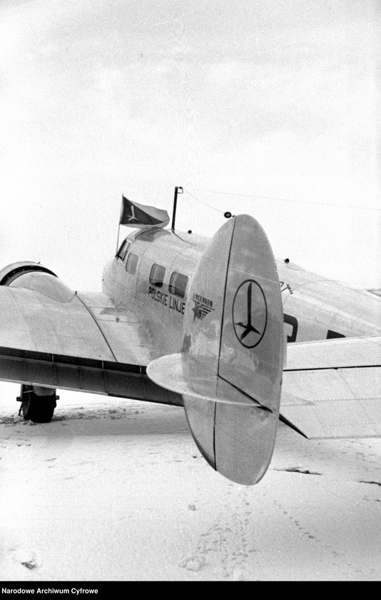 image.from.unit.number "Samolot pasażerski Lockheed L-10 Electra (SP-BGH)"